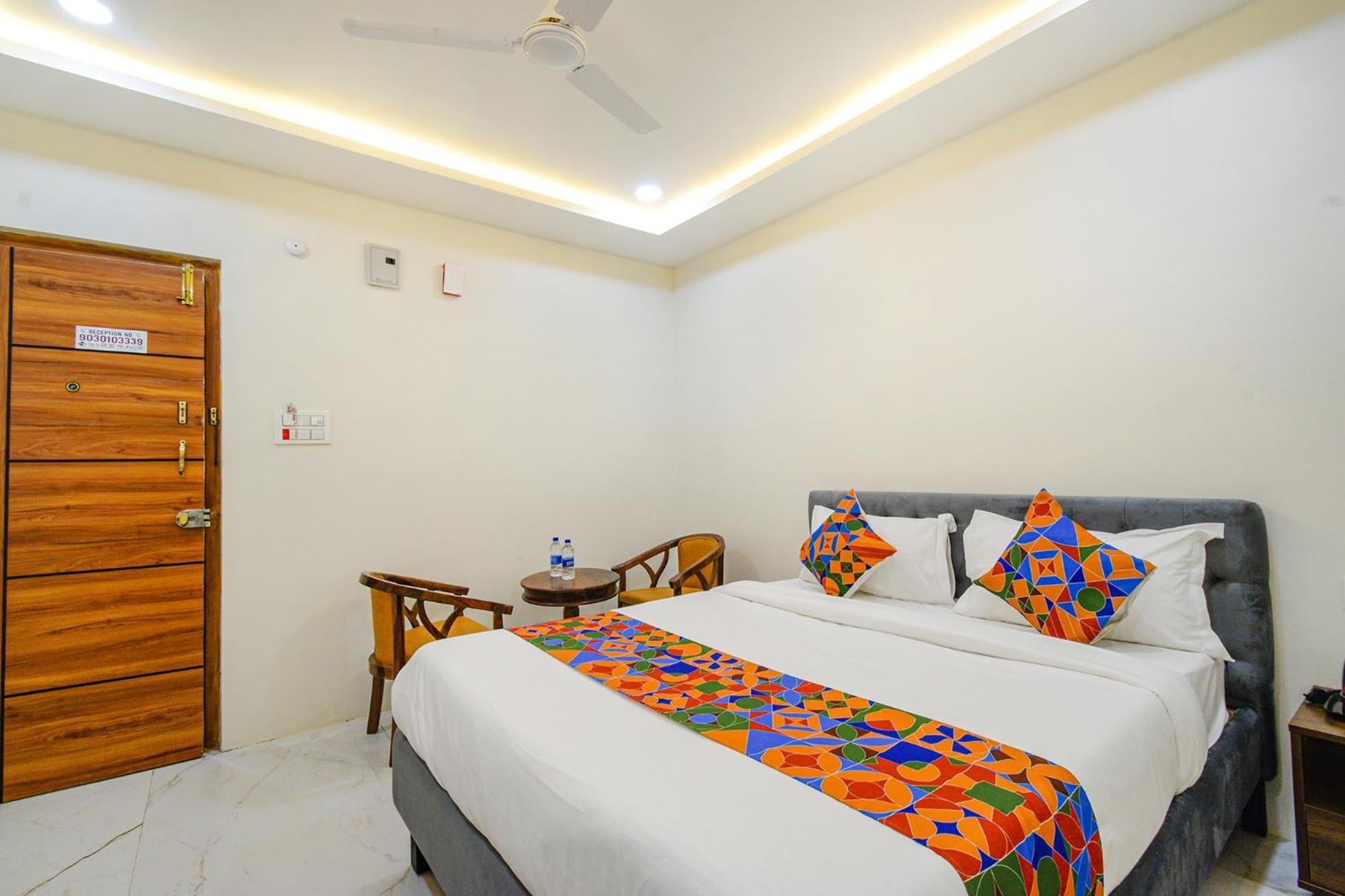 Fabhotel Ssr Ikon Suites - Nr Hyderabad Central University, Kondapur Екстер'єр фото